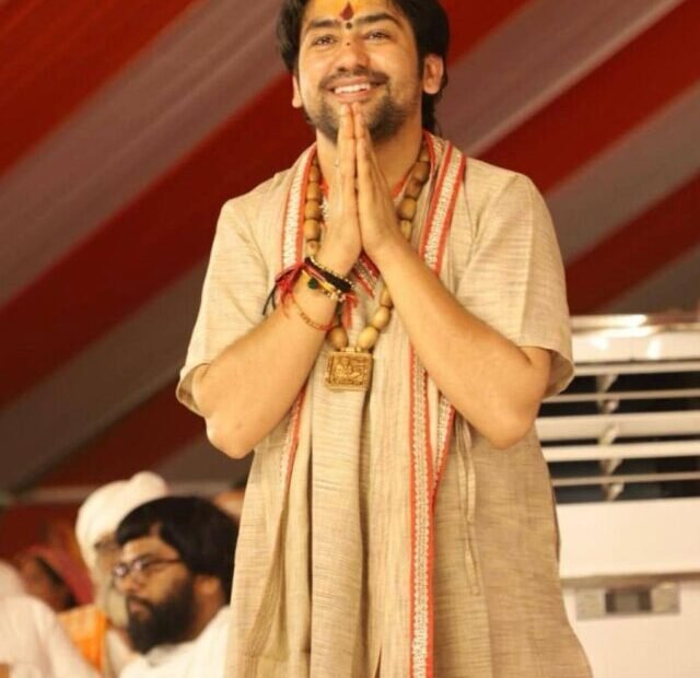 cropped-28.acharya-dhirendra-krishna-shastri.jpeg